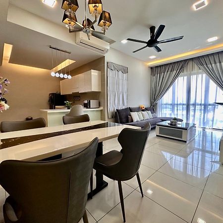 Takuro Homestay Petaling Jaya Exteriér fotografie